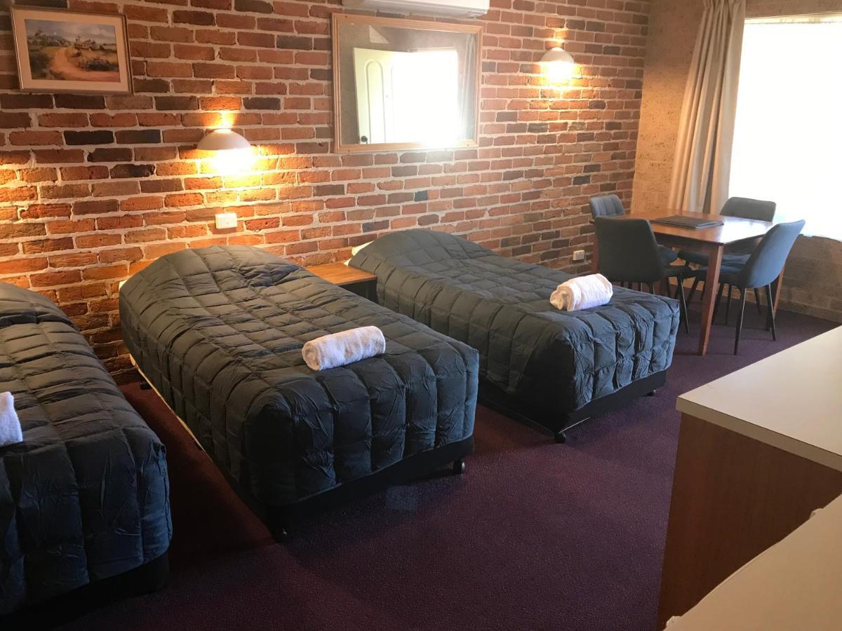 Cedar Lodge Motel Armidale Dış mekan fotoğraf