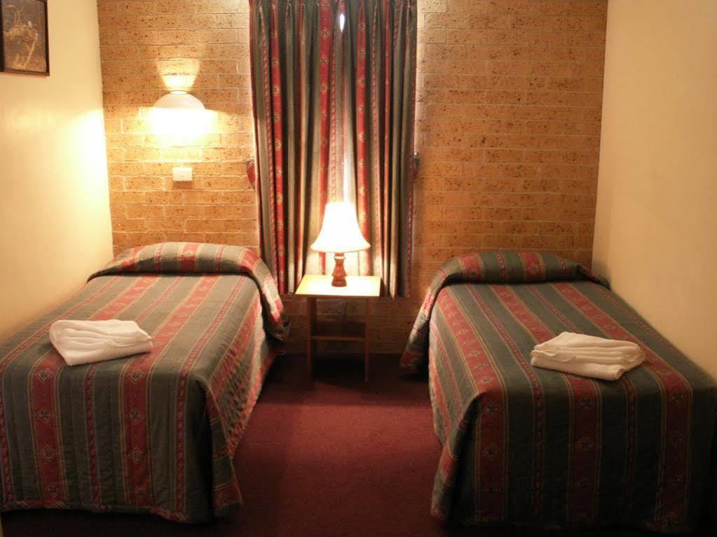 Cedar Lodge Motel Armidale Dış mekan fotoğraf